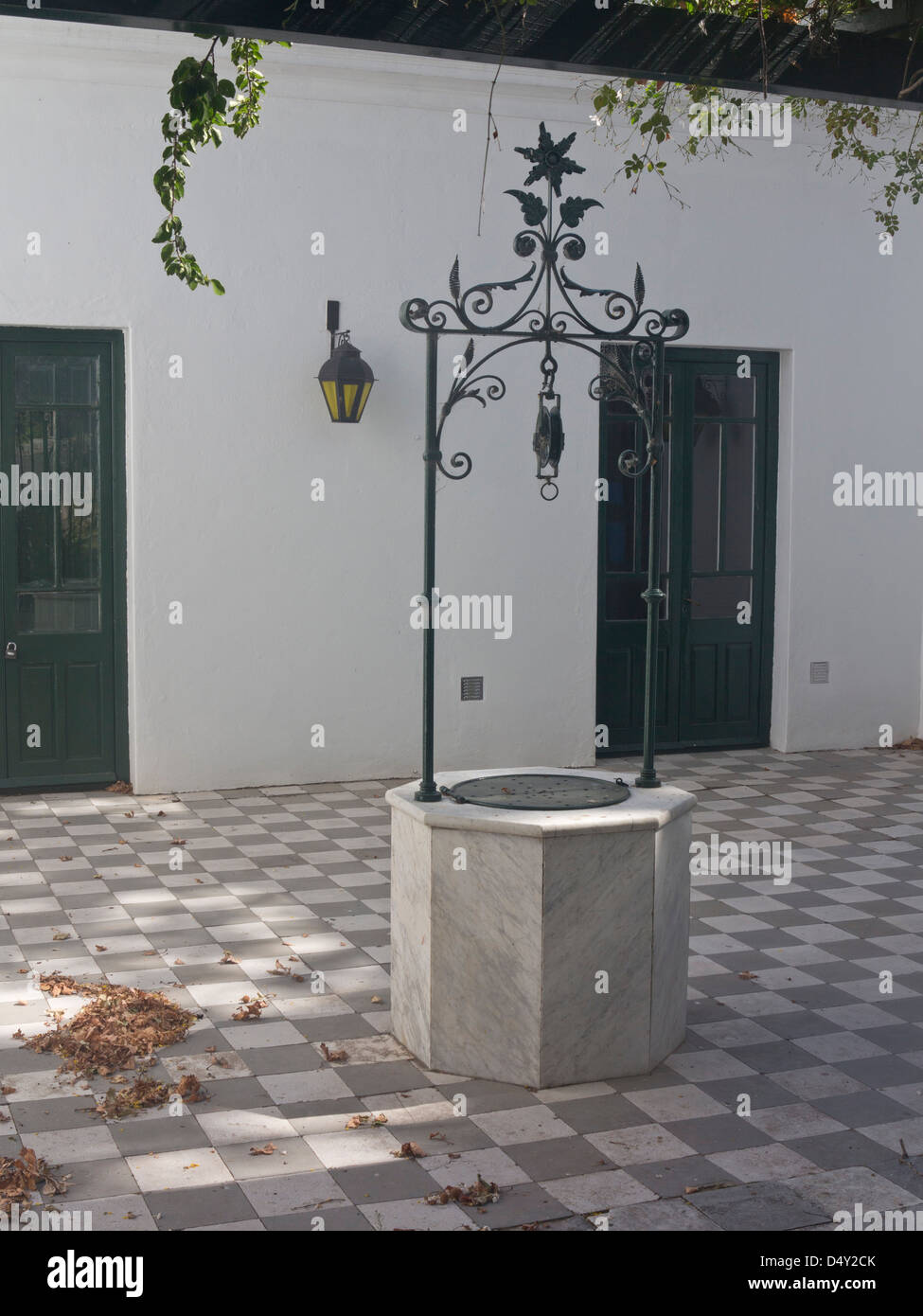 Une vue sur le quartier historique de la vieille ville coloniale de Colonia, en Uruguay, un site du patrimoine mondial fondée en 1680. Banque D'Images