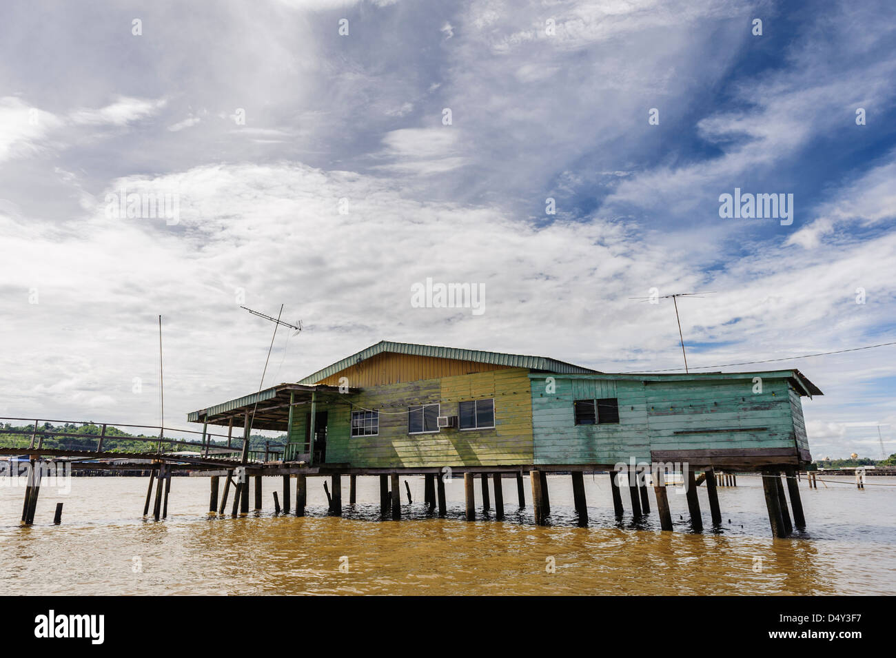 Les maisons sur pilotis de Kampung Ayer quartier, Bandar Seri Bengawan, Brunei, Asie Banque D'Images