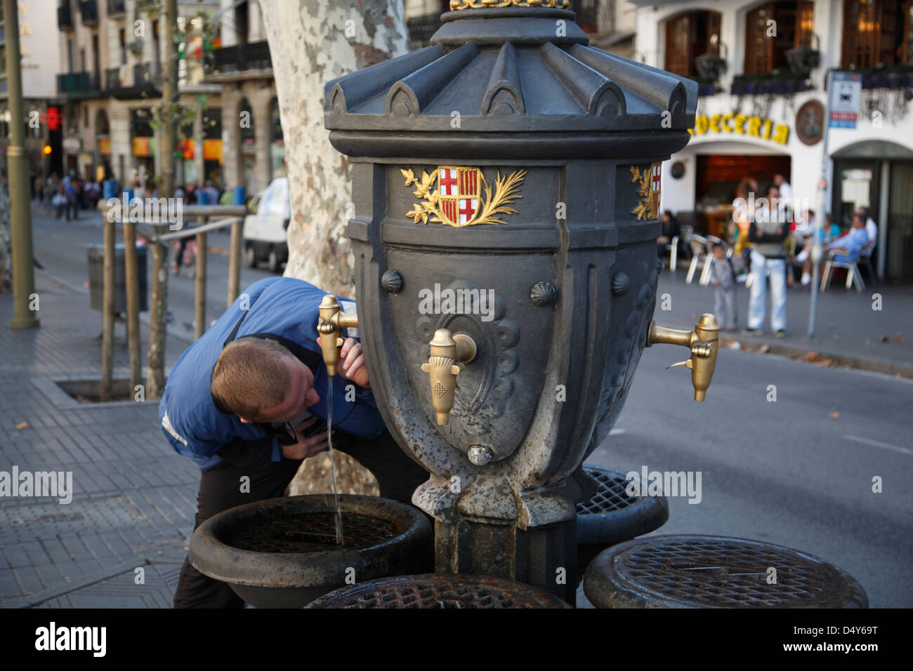 Fontaine à la Rambla de Canaletes, Barcelone, Espagne Banque D'Images