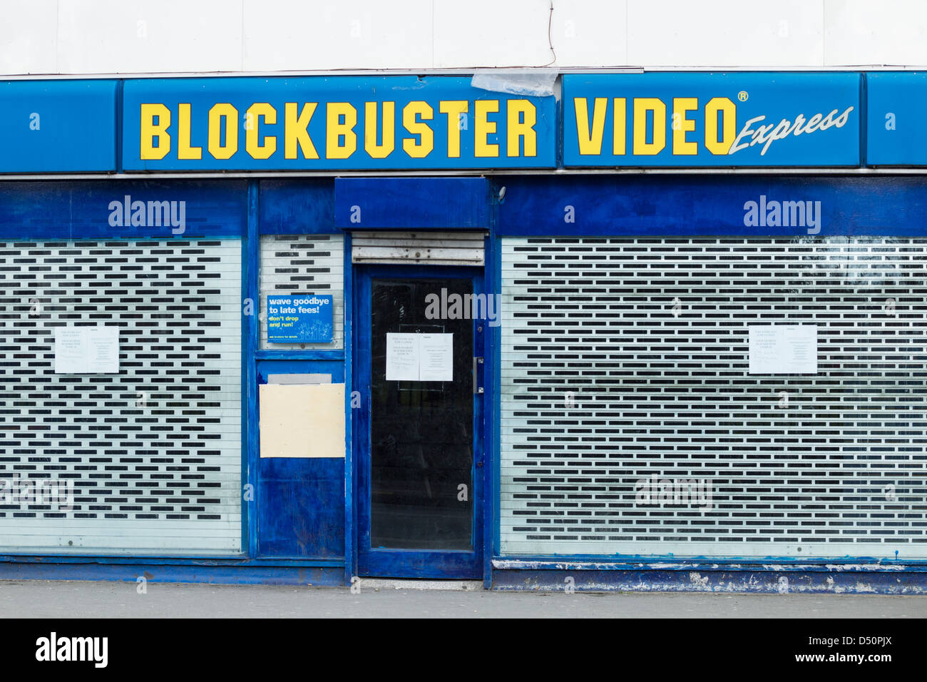 Sur les volets fermés Blockbuster video store à Stockton on Tees, England, UK Banque D'Images