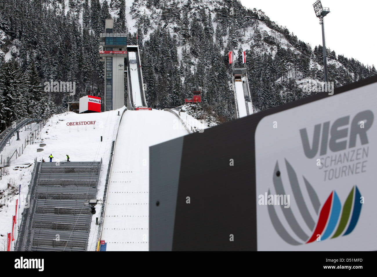 Vue sur le saut à ski Hill à la 59e Vierschanzentournee à Oberstdorf, Allemagne, le 28 décembre 2010. Photo : Daniel Karmann Banque D'Images