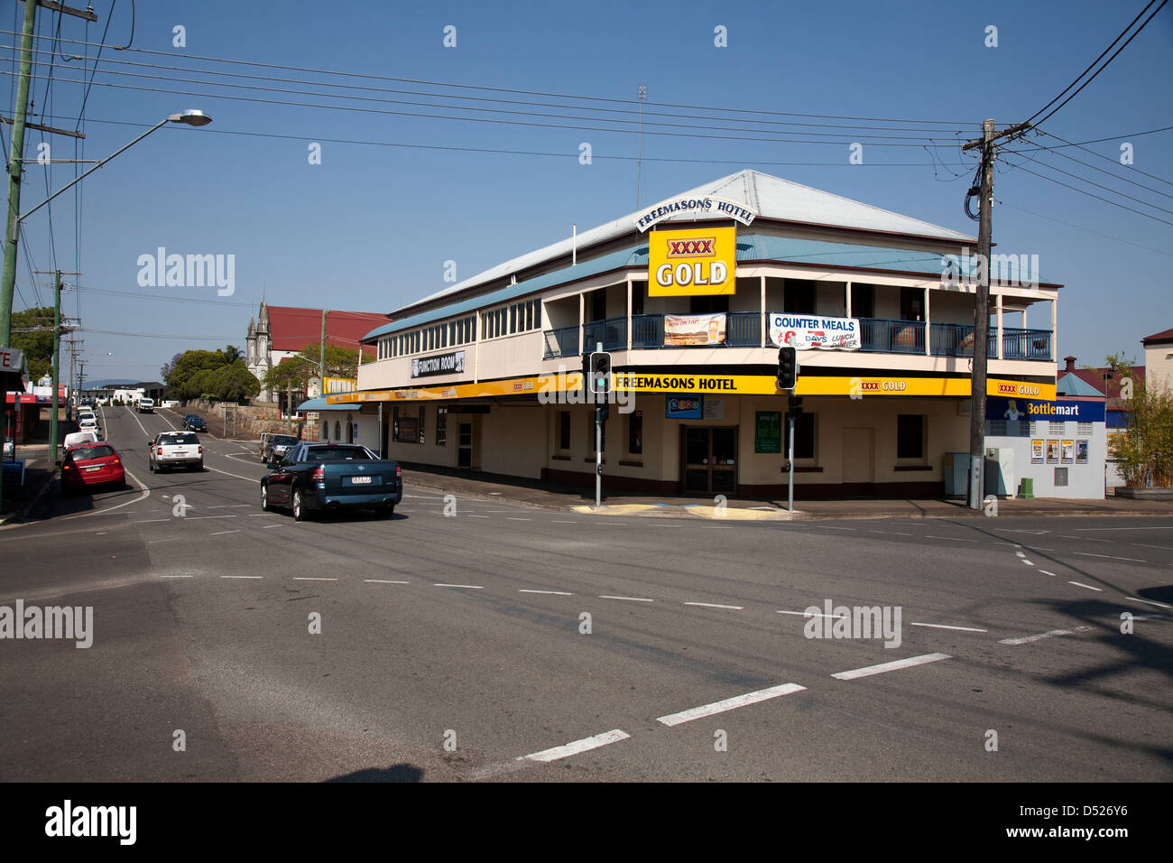 Freemasons Hotel Gympie Queensland en Australie. L'architecture de style Queenslander avec balcon ouvert sur la deuxième histoire. Banque D'Images