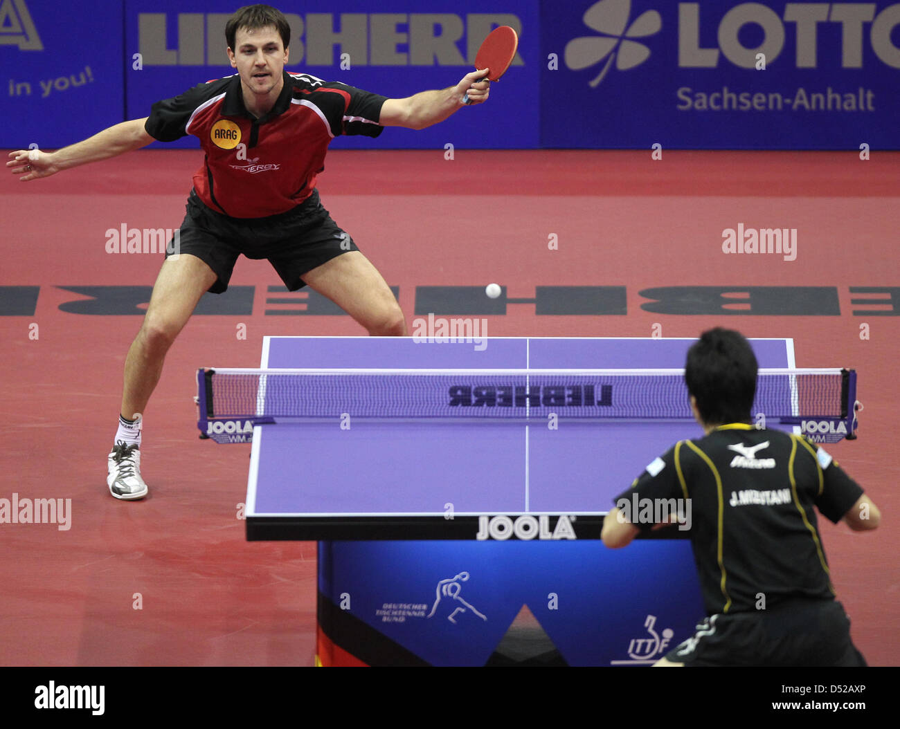 Joueur de tennis de table national allemand Timo Boll exerce ses  compétences au cours de la World Tennis de Table championnat au  Boerdelandhalle à Magdeburg, Allemagne, 31 octobre 2010. Deuxième au  classement