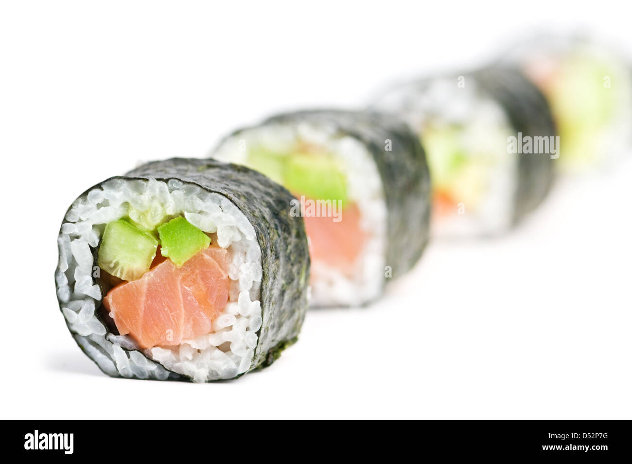 Dans la rangée de sushi isolated on white Banque D'Images