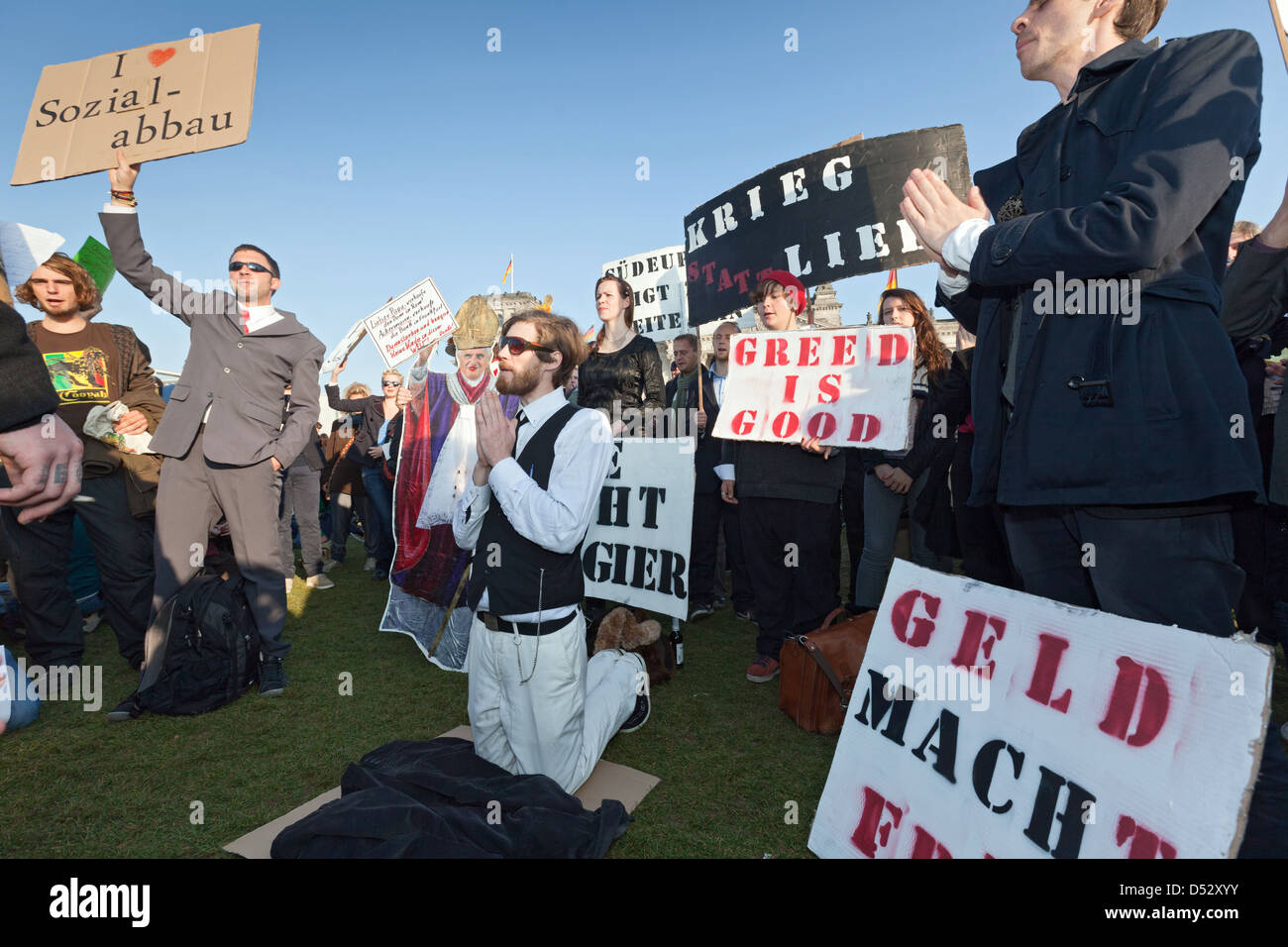 Berlin, Allemagne, les partisans du mouvement Occupy le démontrer dans le centre-ville Banque D'Images