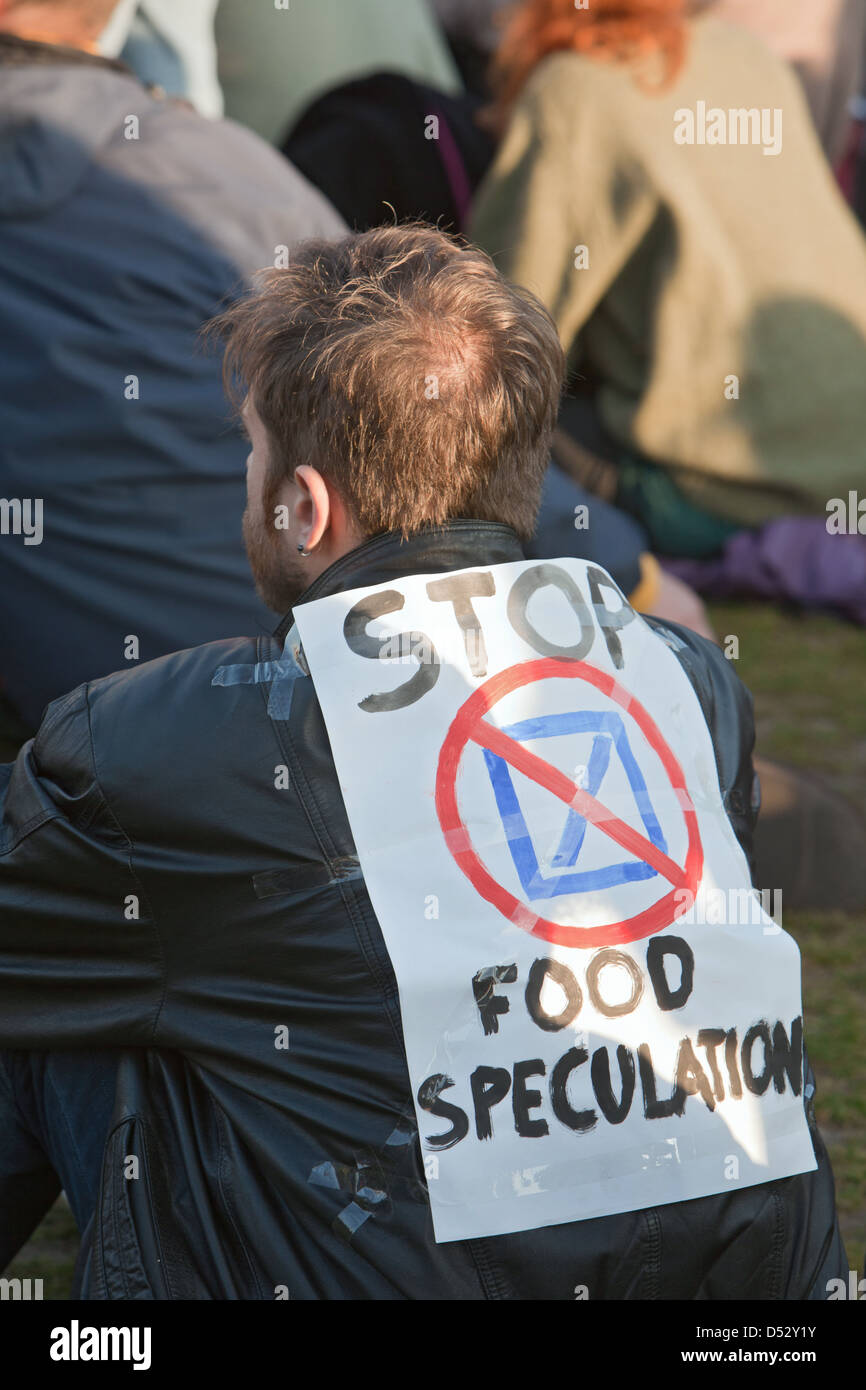 Berlin, Allemagne, les partisans du mouvement Occupy le démontrer dans le centre-ville Banque D'Images