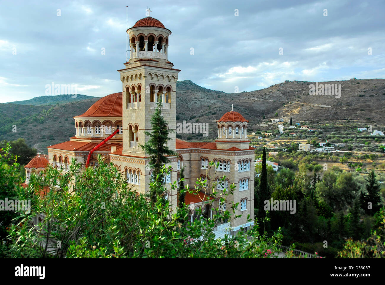 Monastère de la Sainte Trinité sur l'île d'Aegina dans le golfe Saronique, Grèce Banque D'Images