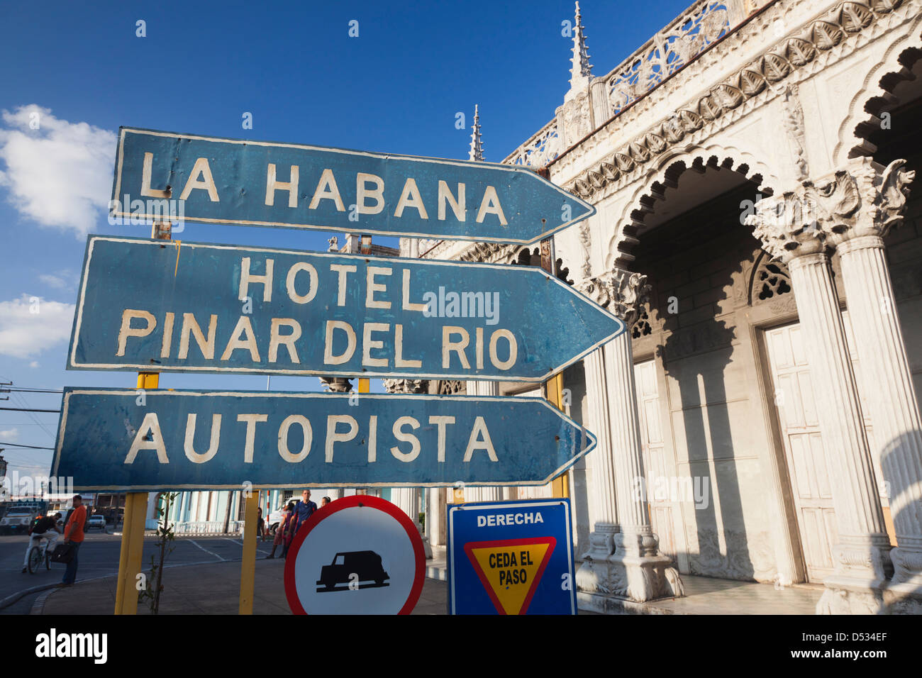 Cuba, province de Pinar del Rio, Pinar del Rio, road sign Banque D'Images