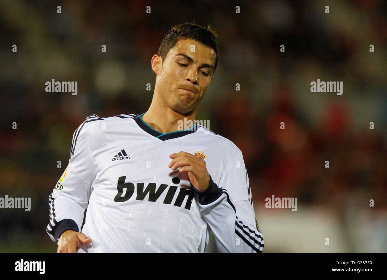 Joueur de football du Real Madrid Cristiano Ronaldo durant un match des gestes Banque D'Images