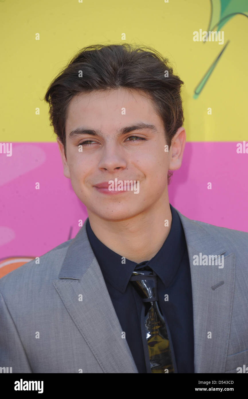 Acteur Jake T. Austin arrive au 26e Congrès annuel du Nickelodeon Kids' Choice Awards à USC Galen Center de Los Angeles, USA, le 23 mars 2013. Photo : Hubert Boesl Banque D'Images