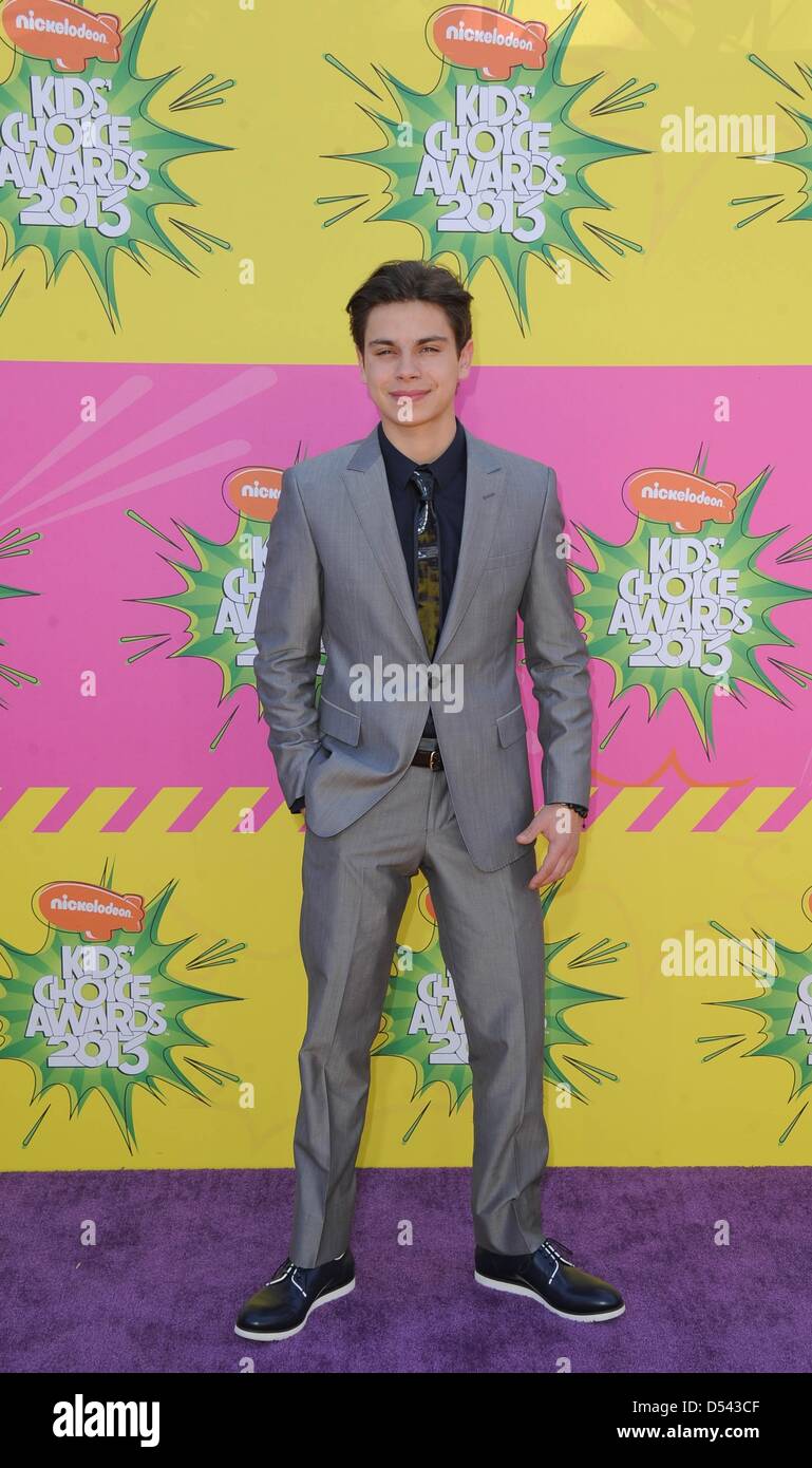 Acteur Jake T. Austin arrive au 26e Congrès annuel du Nickelodeon Kids' Choice Awards à USC Galen Center de Los Angeles, USA, le 23 mars 2013. Photo : Hubert Boesl Banque D'Images