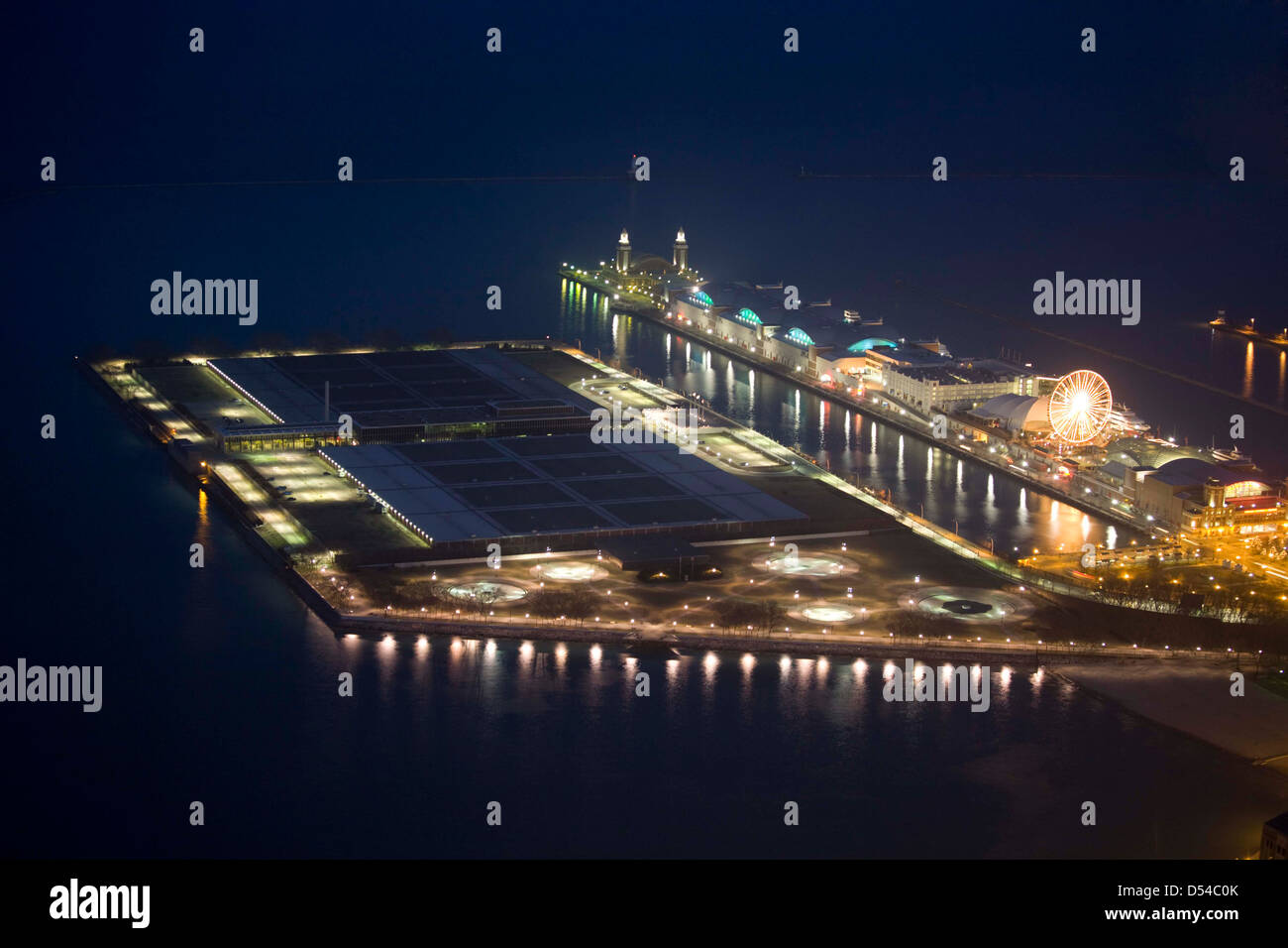 Docks de nuit sur le lac Michigan, Chicago, IL Banque D'Images