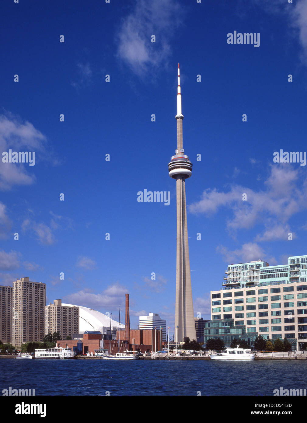 Vue sur la ville montrant Tour du CN de Toronto Islands ferry, Toronto, Ontario, Canada Province Banque D'Images