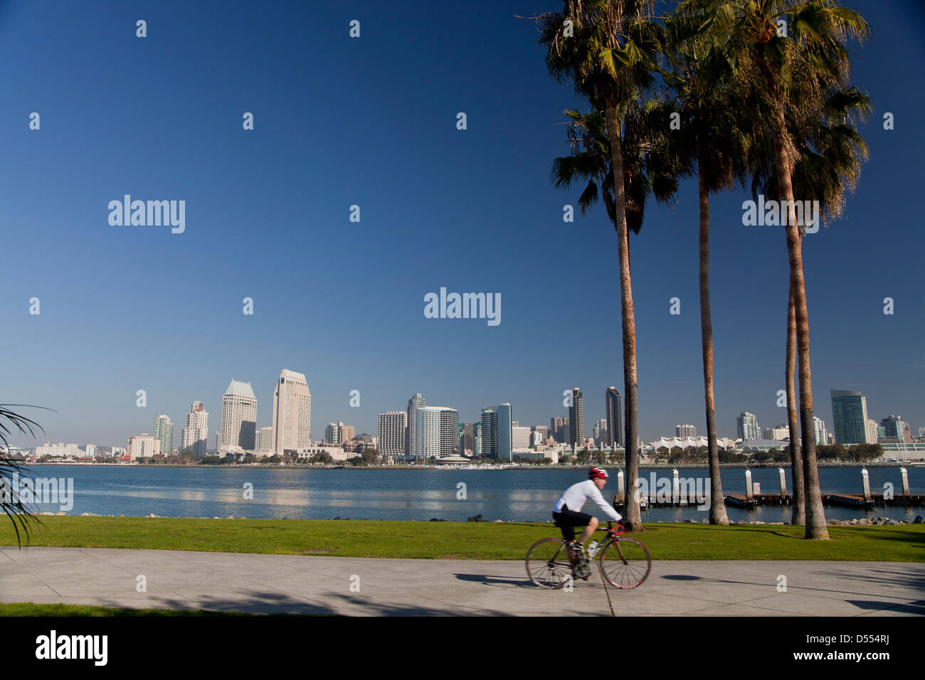 Vue depuis l'île de Coronado à la ville de San Diego, Californie, États-Unis d'Amérique, USA Banque D'Images