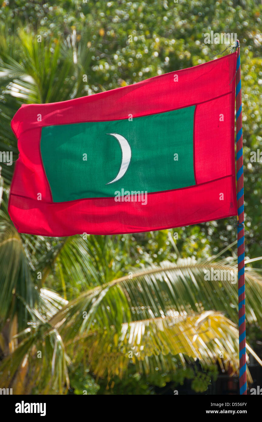 Maldives national flag Banque de photographies et d'images à haute  résolution - Alamy