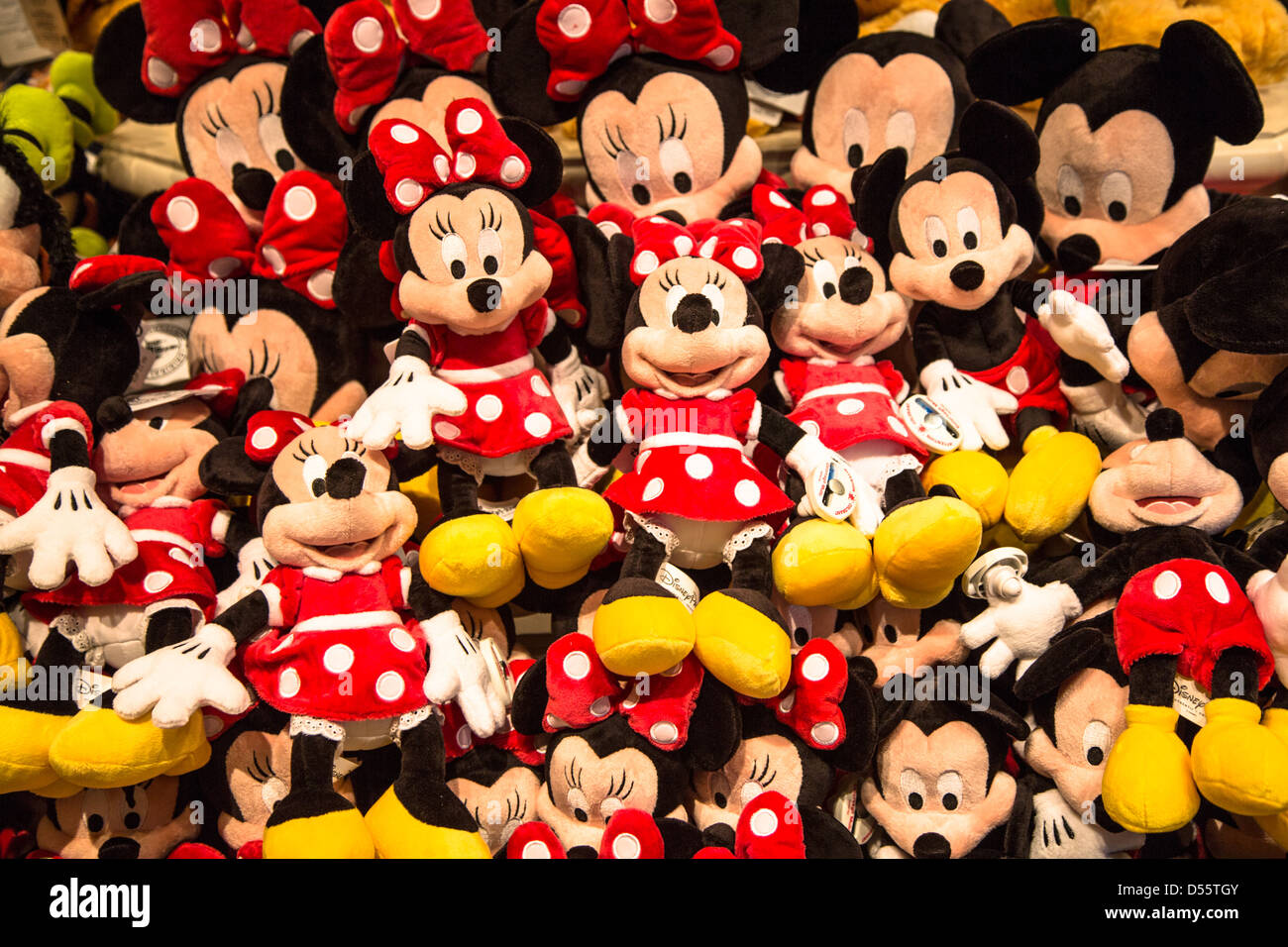 Minnie mouse toy Banque de photographies et d'images à haute résolution -  Alamy