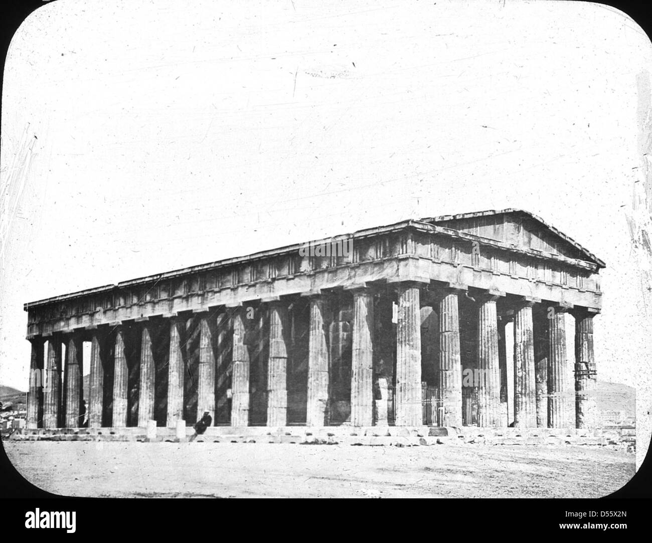 Une photographie du temple de Thésée, un ancien temple grec situé à Athènes. Le temple, dédié au héros Thésée, est un exemple emblématique de l'architecture dorique. Banque D'Images