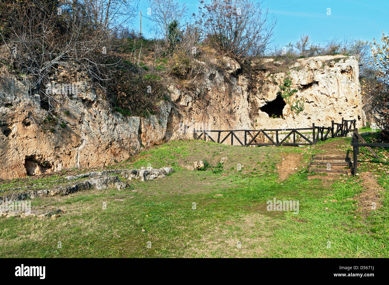 L'ancienne école et l'Aristoteles nymphée d Mieaza près de Naoussa, ville de Grèce. Banque D'Images