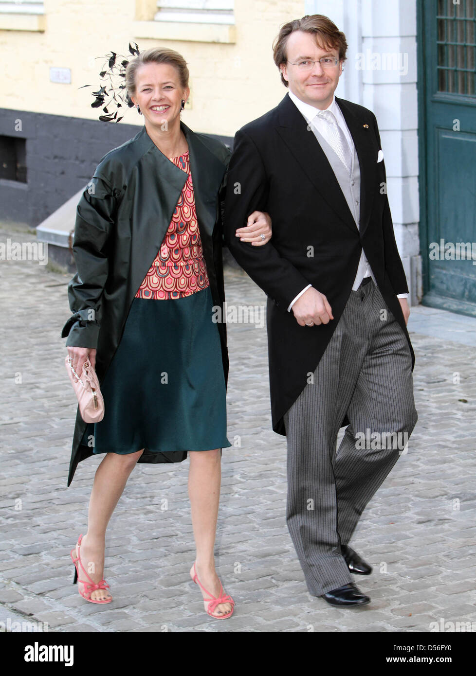 Le prince Johan Friso des Pays-Bas et son épouse Mabel assister au mariage à l'église d'Annemarie Gualthérie van WEEZEL et Prince Carlos de Bourbon Parme Abdij ter à la Cambre, (Abbaye) à Bruxelles, Belgique, 20 novembre 2010. Photo:Albert Nieboer Pays-bas OUT Banque D'Images