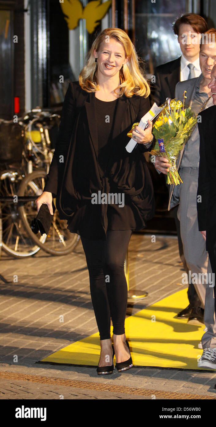 La princesse Mabel des Pays-Bas assiste à la 'films cette question' festival tenu à l 'Filmhouse" à La Haye, Pays-Bas, 27 mars 2010. Le festival Movies that Matter est une plate-forme pour les films et documentaires en remuant le débat sur les droits de l'homme et la dignité humaine. Photo : Patrick van Katwijk Banque D'Images