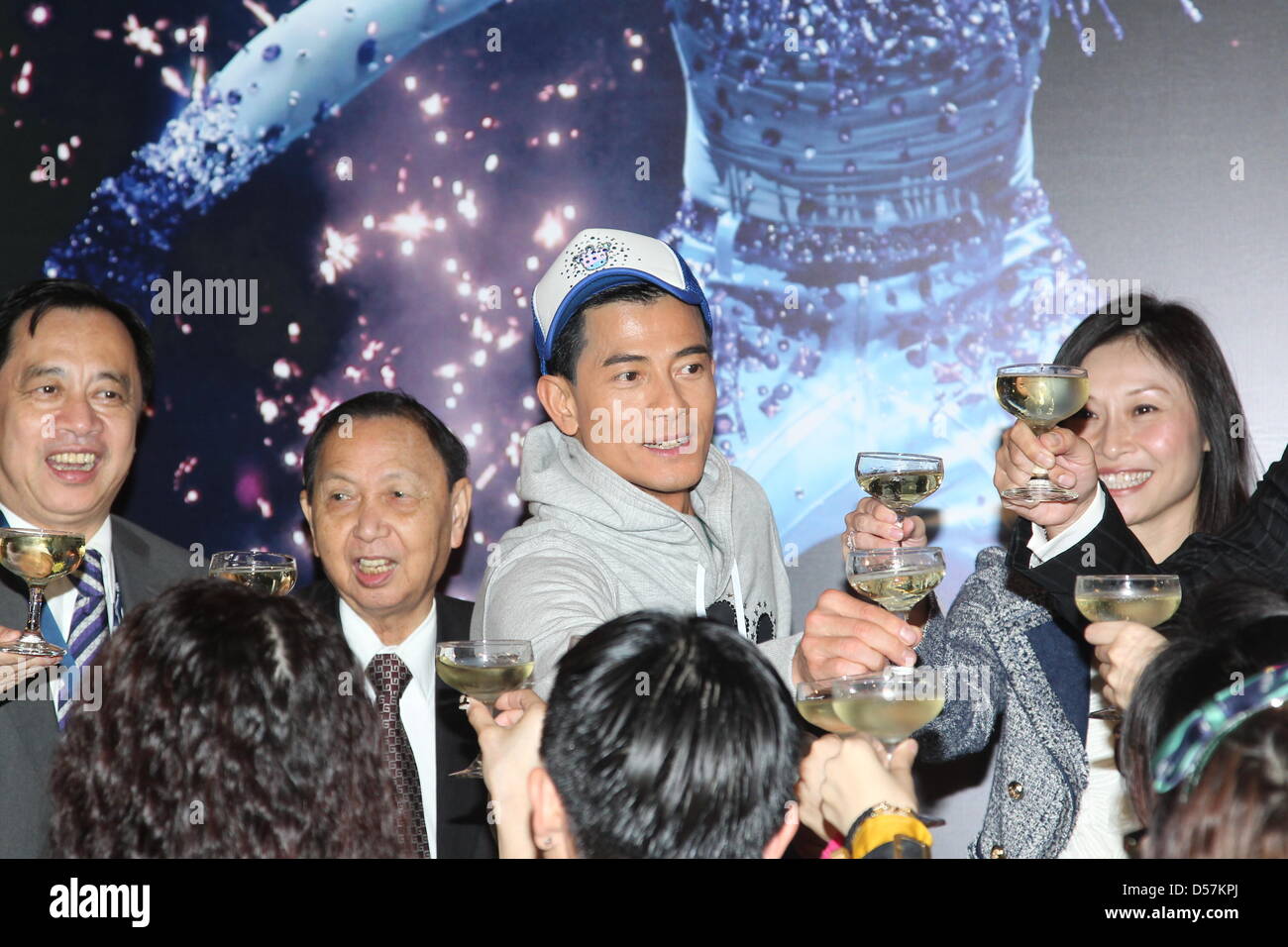 Aaron Kwok activité lors de célébration de son concert à Hong Kong, Chine, le lundi 25 mars 2013. Banque D'Images