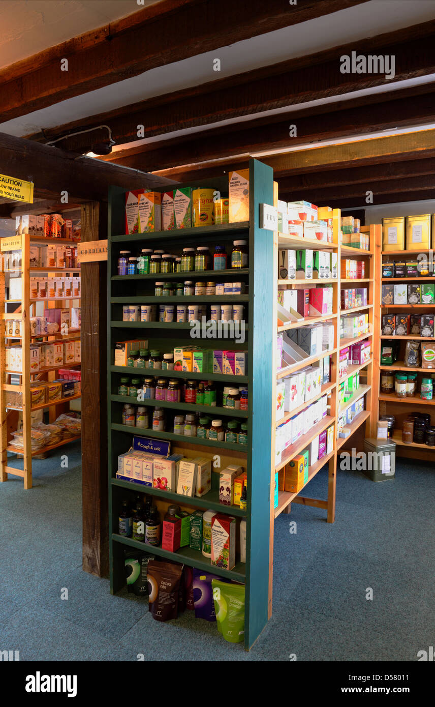À l'intérieur de l'éthique et naturel,magasin de produits d'origine locale appelée 'éléphants divertissant',à Church Stretton, Shropshire. Banque D'Images