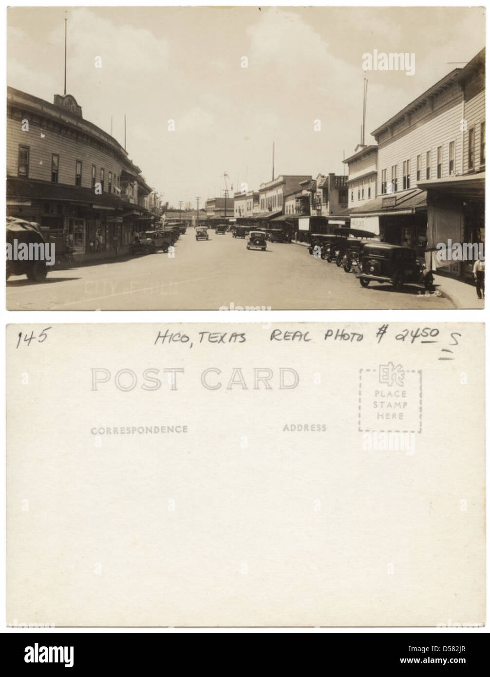 Une vue de Hico, Texas, présentant les premières voitures, rues et magasins, soulignant la croissance de cette ville texane au début du XXe siècle. Banque D'Images