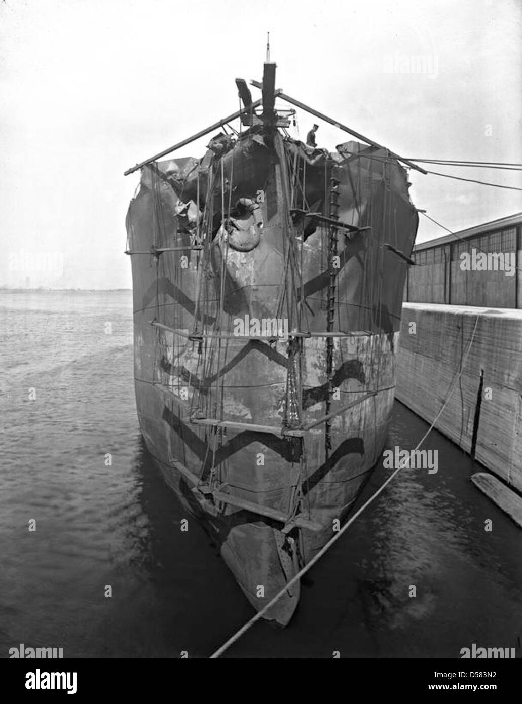 Une photographie de la proue endommagée du S.S. Storstad, un navire impliqué dans le tristement célèbre accident maritime au large des côtes de Terre-Neuve en 1914, qui a causé la mort de plus de 1 000 personnes. Banque D'Images