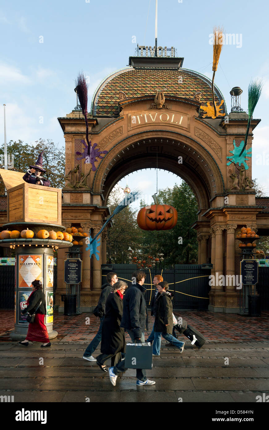 Copenhague, Danemark, portail d'entrée au parc d'attractions Tivoli Banque D'Images