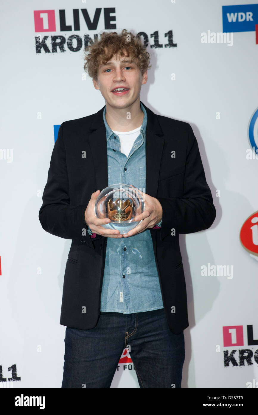 Tim Bendzko à 1Live Krone Awards au Jahrhunderthalle - Salle de presse. Bochum, Allemagne - 08-12-2011 Banque D'Images