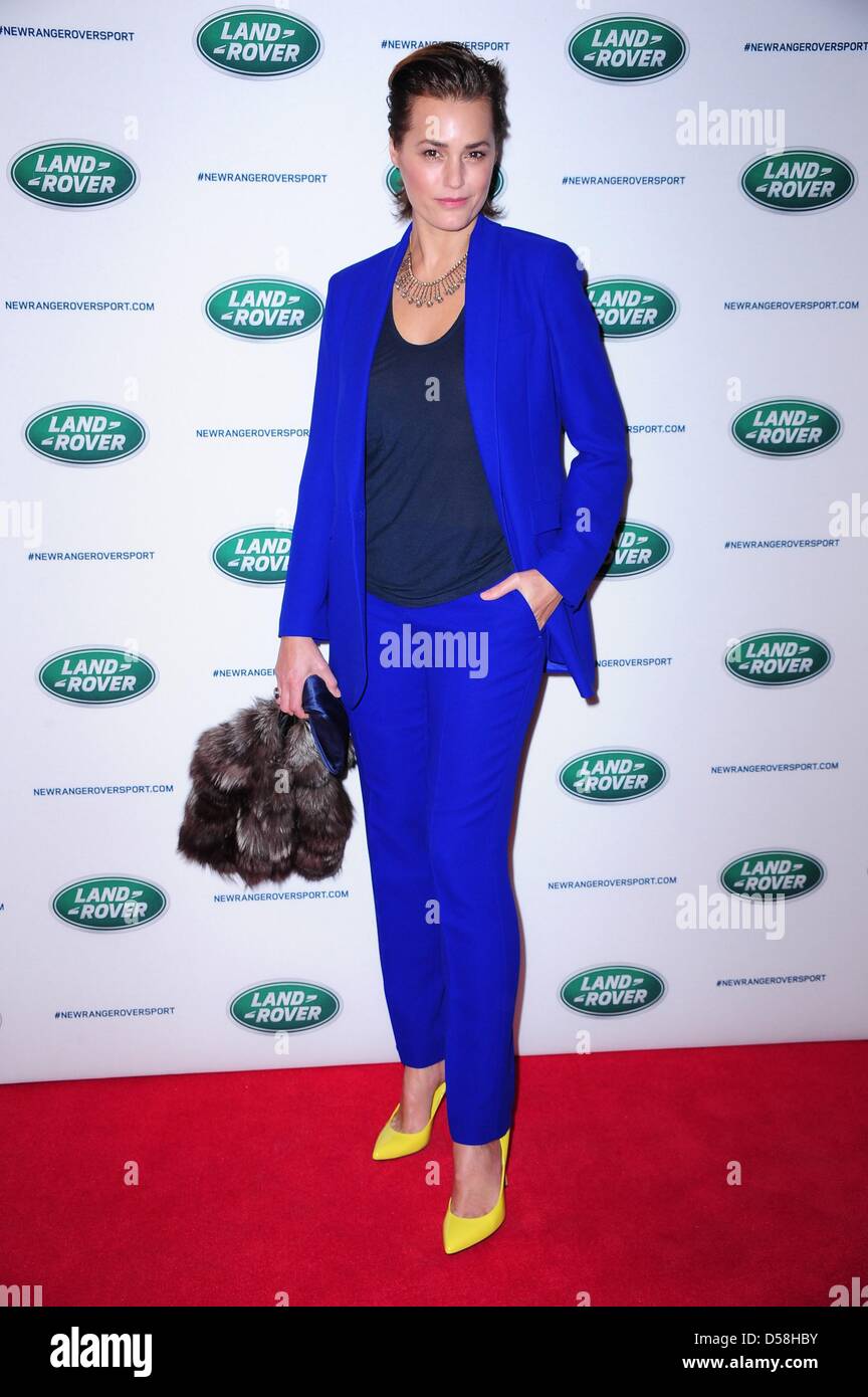 New York, USA. 26 mars 2013. Yasmin Le Bon présent pour Aperçu de Land Rover Range Rover Sport voiture au 2013 New York Auto Show, lucarne à Moynihan Station, New York, NY Le 26 mars 2013. Photo par : Gregorio T./Binuya Everett Collection/Alamy Live News Banque D'Images