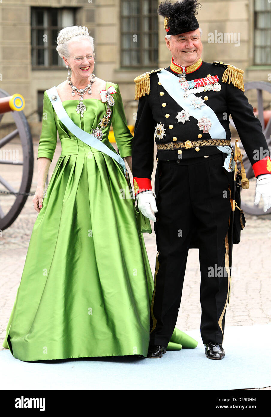 La Reine Margrethe II de Danemark et le Prince consort Henrik de Danemark arrivent pour le mariage de la Princesse Victoria de Suède et Daniel Westling à Stockholm, Suède, le 19 juin 2010. Photo : Albert Nieboer (Pays-Bas) Banque D'Images