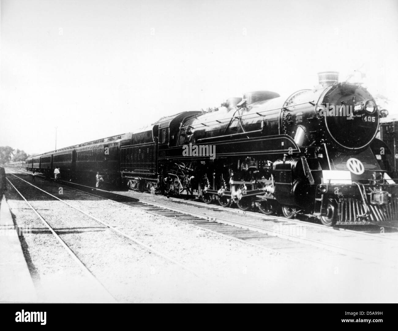 Une photographie du New York, Ontario, et du Western Railway Engine #405. Cette locomotive à vapeur, qui fait partie du réseau ferroviaire O&W, représente un élément clé de l'histoire du chemin de fer américain. Banque D'Images