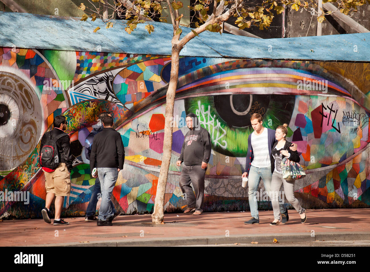 Peintures murales et graffiti 'yeux' à San Francisco, Californie, États-Unis d'Amérique, USA Banque D'Images