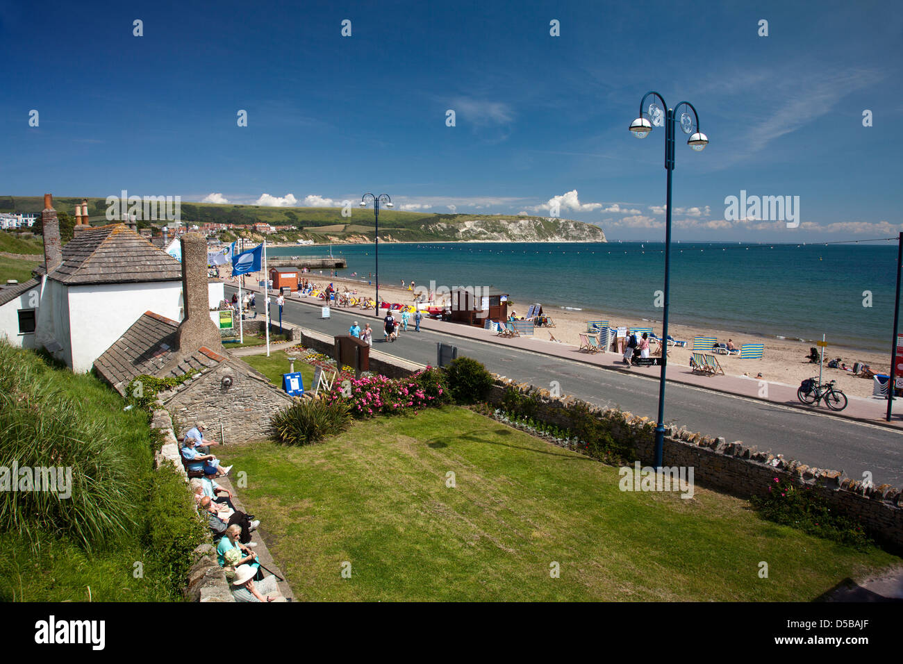 Le drapeau bleu plage de Swanage dans le Dorset England UK Banque D'Images