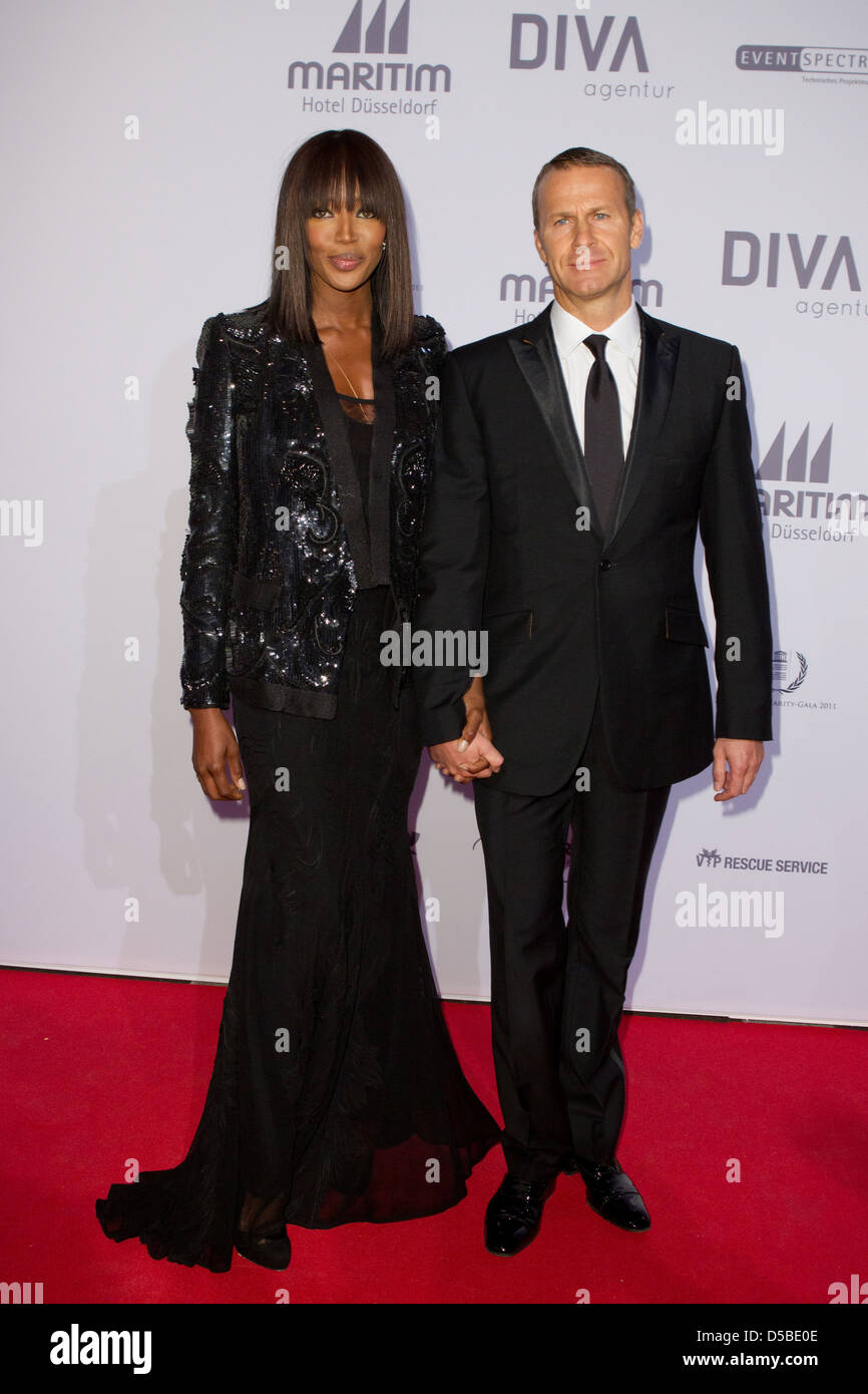 Naomi Campbell ; Vladislav Doronin à l'Unesco gala de charité à l'Hôtel Maritim Düsseldorf, Allemagne. Banque D'Images