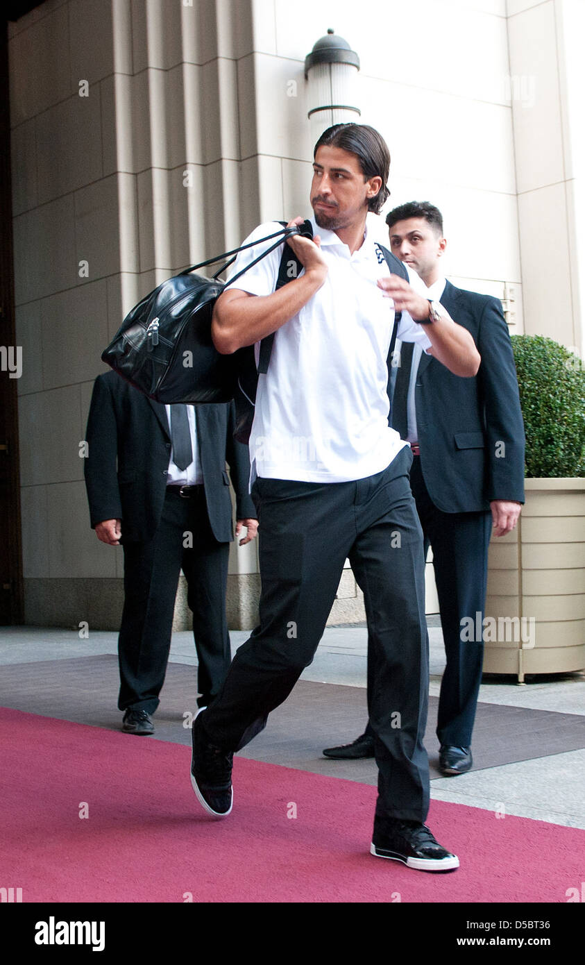 Sami Khedira Real Madrid de quitter l'hôtel Ritz Carlton. Berlin, Allemagne - 27.07.2011. Banque D'Images