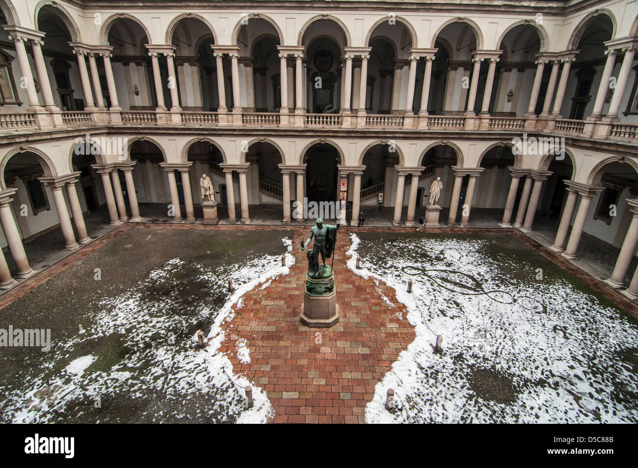 Vue sur le bâtiment de Pinacoteca Brera de Milan, Italie Banque D'Images Vue sur le bâtiment de Pinacoteca Brera de Milan, Italie Banque D'Images