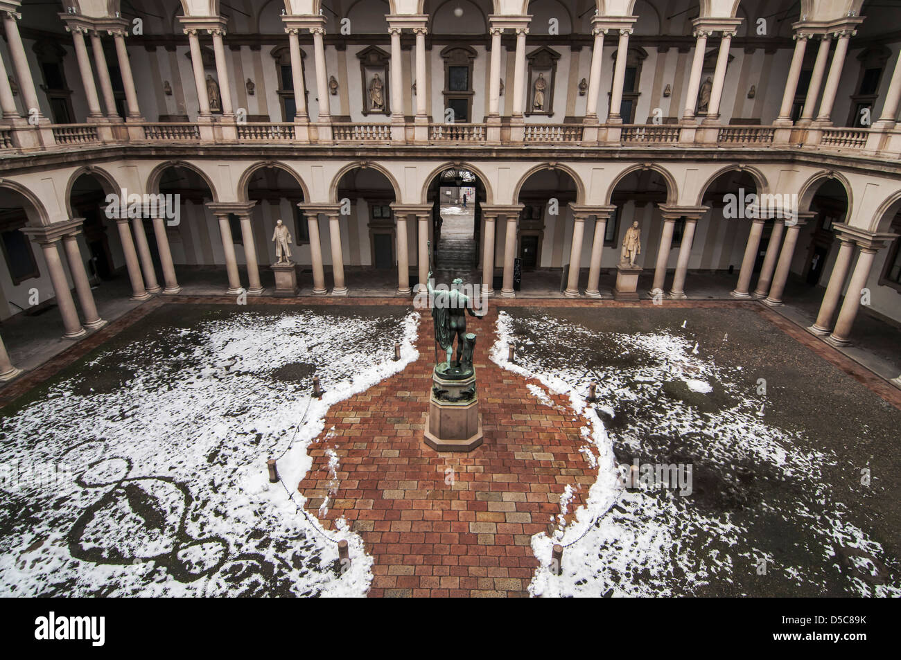 Vue sur le bâtiment de Pinacoteca Brera de Milan, Italie Banque D'Images Vue sur le bâtiment de Pinacoteca Brera de Milan, Italie Banque D'Images