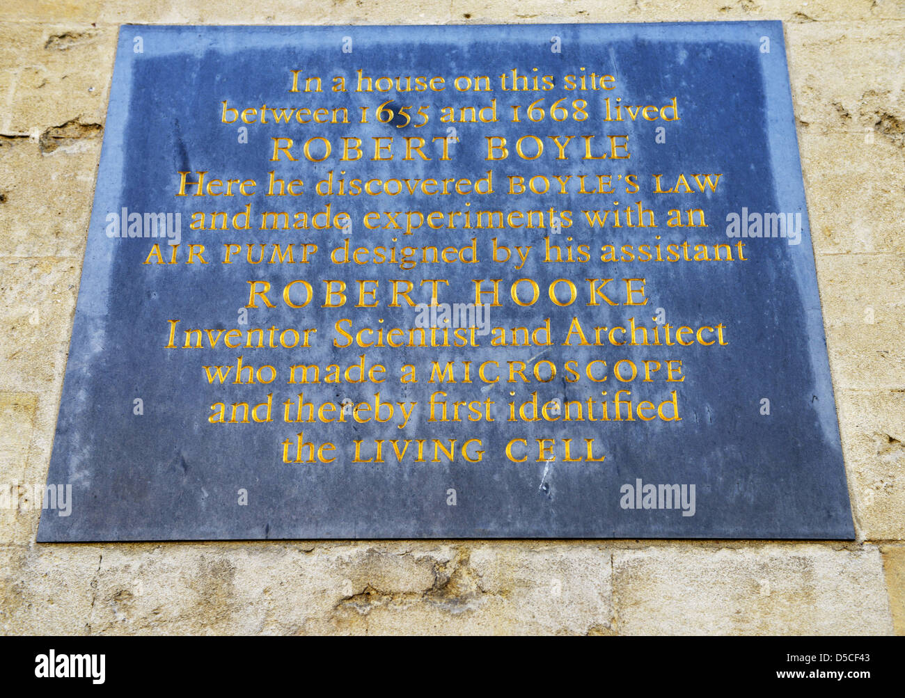 Plaque commémorative aux scientifiques Robert Boyle et Robert Hooke. De Ville d'Oxford, Angleterre, Royaume-Uni Banque D'Images