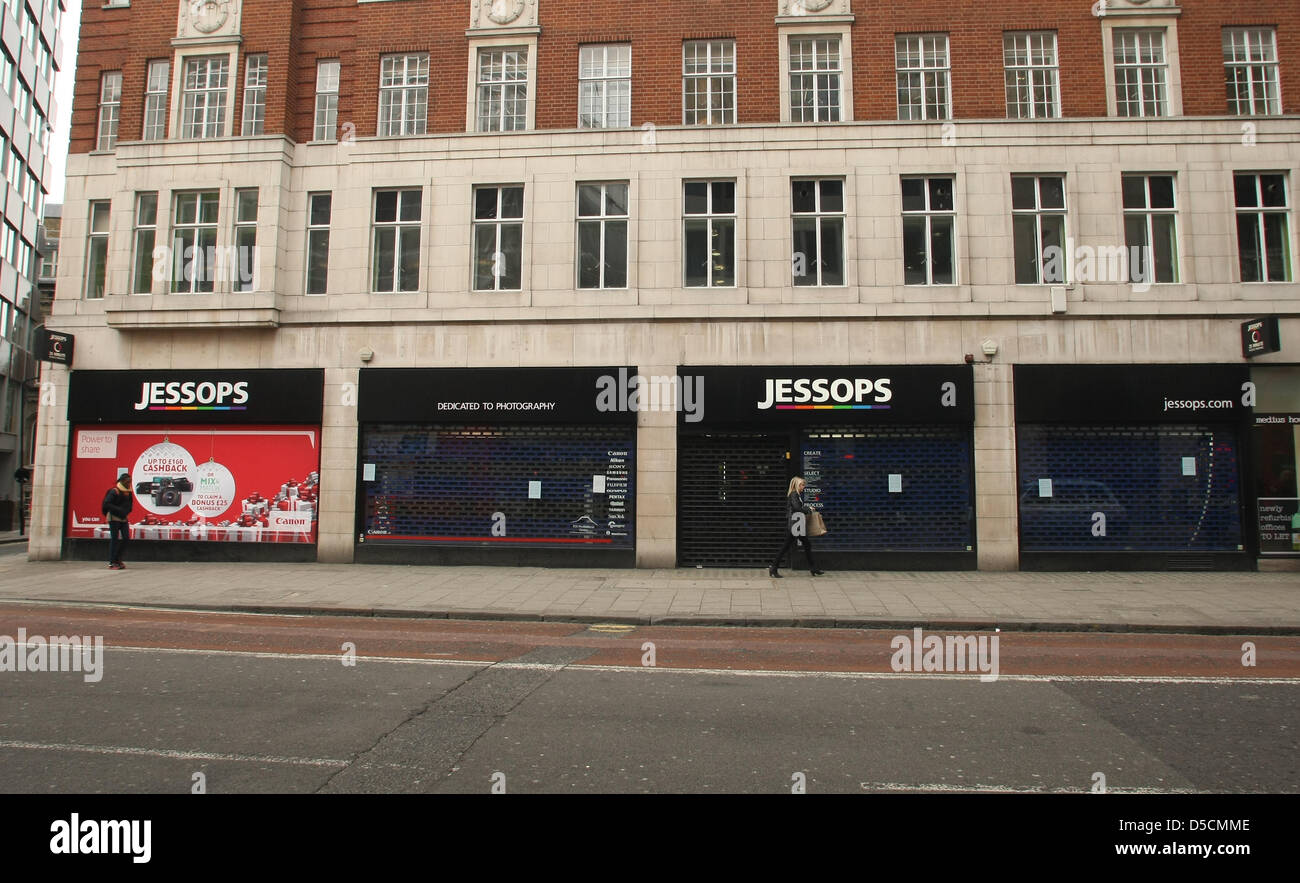 JESSOPS EX FLAGSHIP STORE AU Royaume-uni JESSOPS EX FLAGSHIP STORE AU Royaume-uni NEW OXFORD STREET LONDON ENGLAND UK 28 Mars Banque D'Images