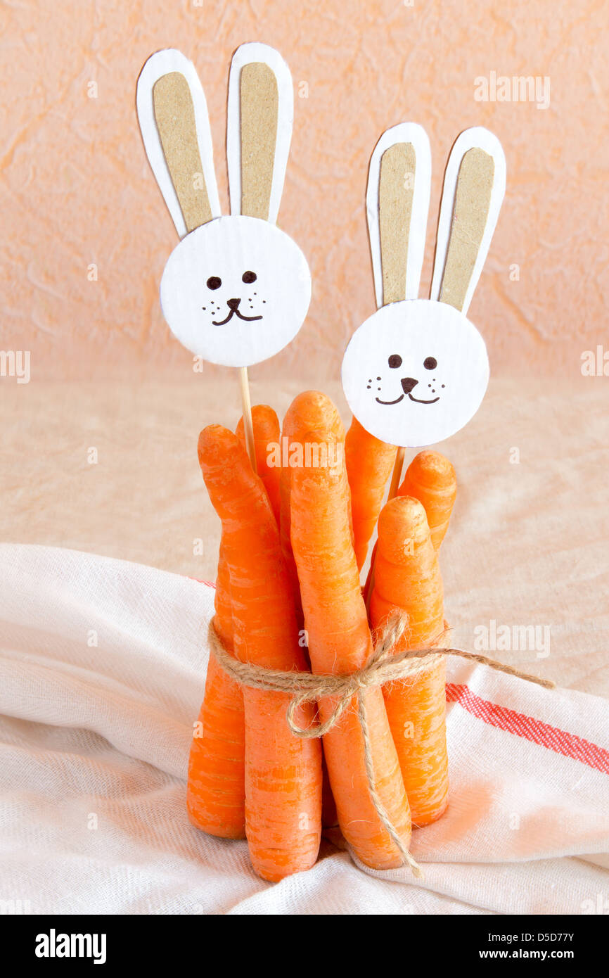 Lapin aux carottes Banque de photographies et d’images à haute résolution Alamy