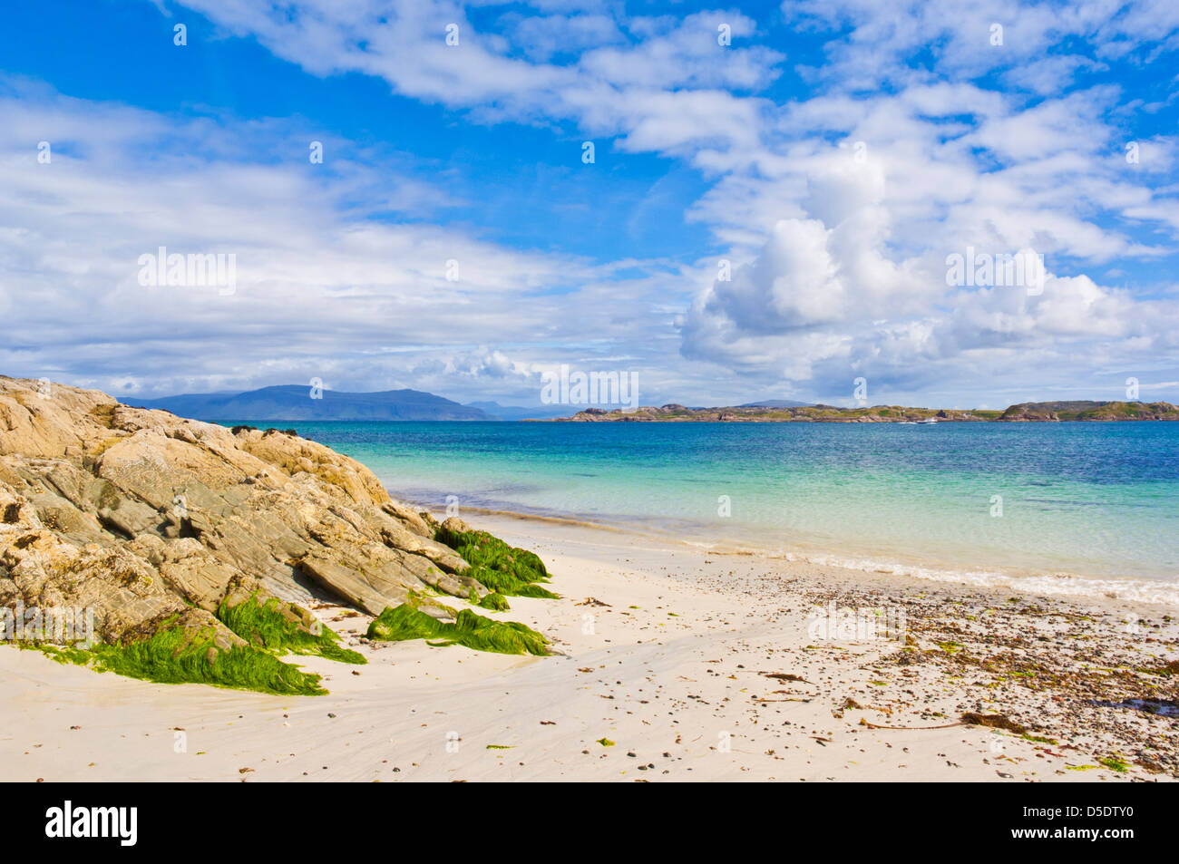 Le sable blanc de la plage de l'île de Traigh Bhan Iona Iona son des Hébrides intérieures Argyll et Bute Ecosse UK GB EU Europe Banque D'Images