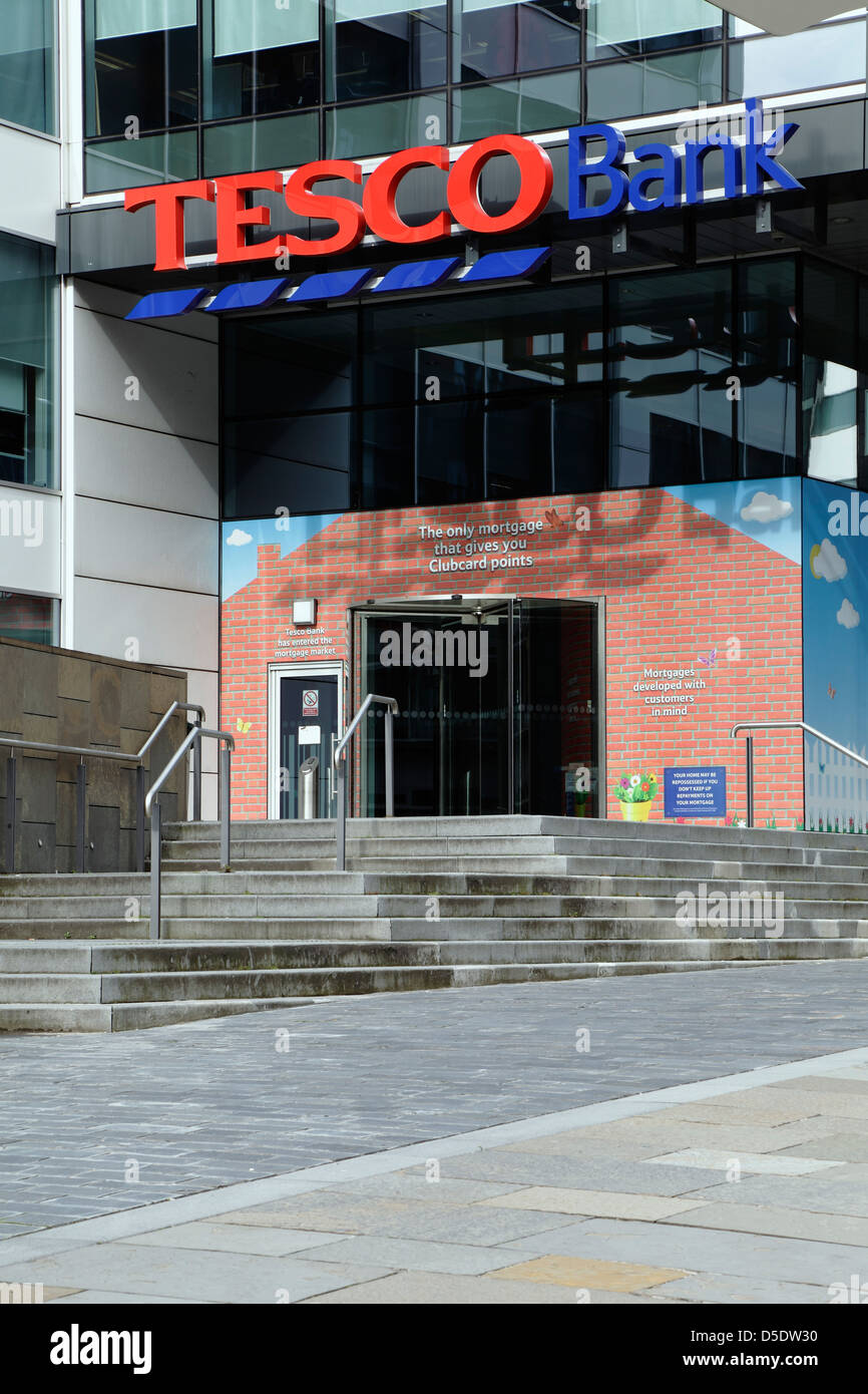 Panneau Tesco Bank, Broadway One, Renfield Street, centre-ville de Glasgow, Écosse, Royaume-Uni Banque D'Images