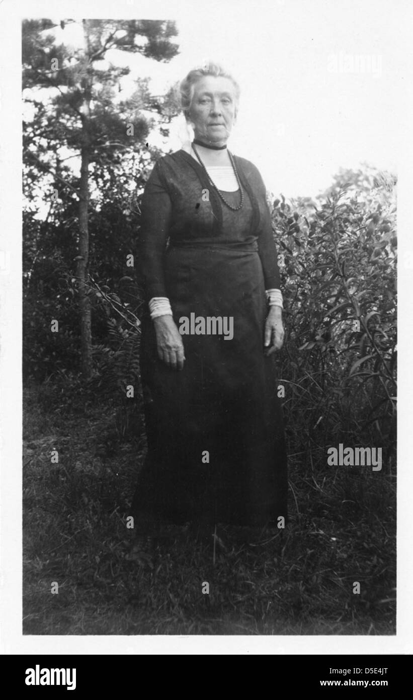 Cornelia Maria Clapp était une zoologiste américaine pionnière, affiliée à la Smithsonian institution. Ses contributions à la science, en particulier dans le domaine de la zoologie, sont importantes dans l'histoire des femmes américaines en science. Banque D'Images