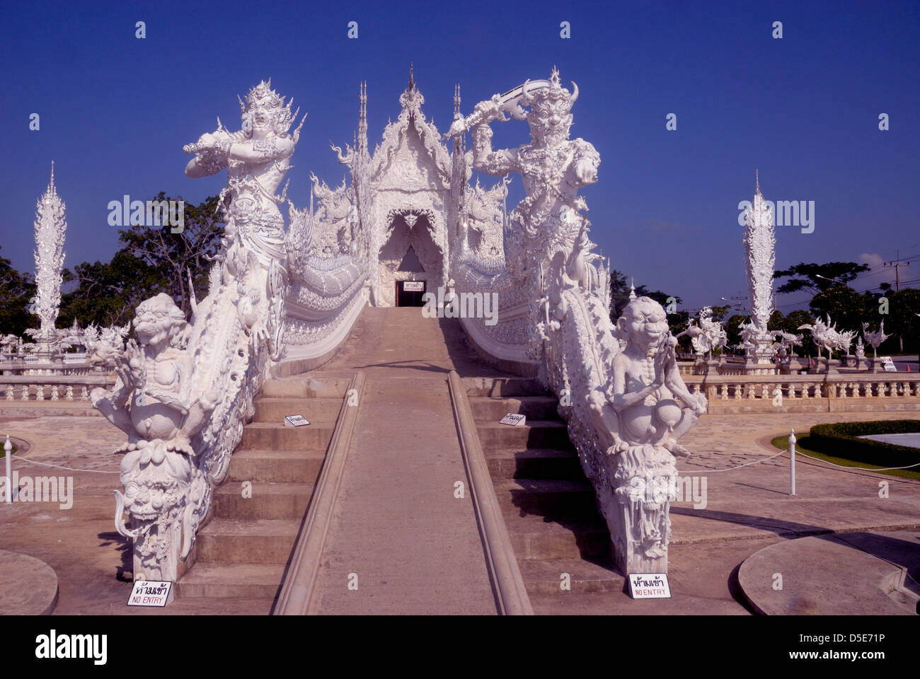 Wat rong khun blanc le temple à Chiang Rai en Thaïlande du nord12/01/2009 prises sur Banque D'Images