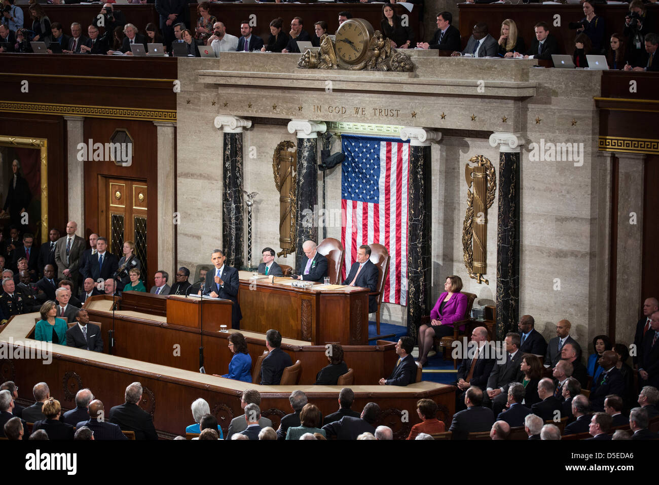 Le président américain Barack Obama offre l'état de l'Union à une session conjointe du Congrès au Capitole à Washington. Banque D'Images