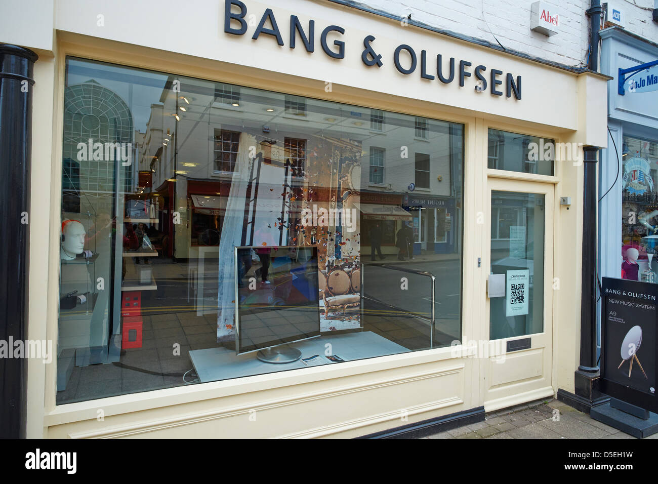 Magasin Bang & Olufsen Regent Street Leamington Spa Warwickshire UK Banque D'Images