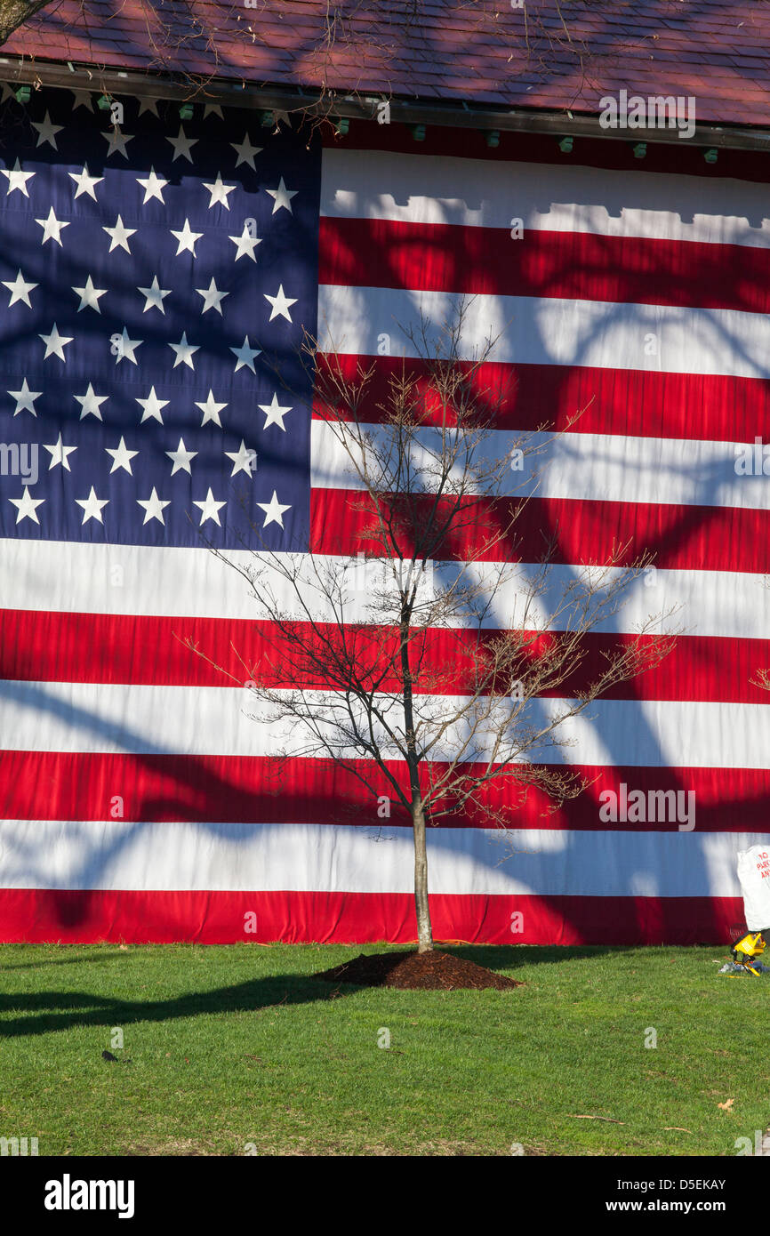 Un énorme drapeau américain, Lexington, Massachusetts, New England, USA Banque D'Images