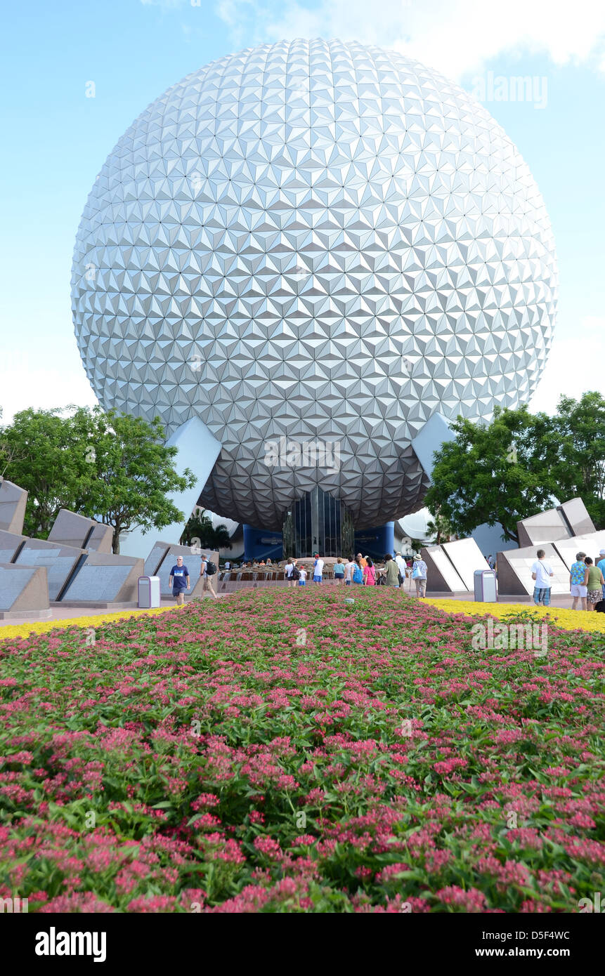 Spaceship Earth à Epcot de Walt Disney World Orlando Floride Centre Parc d'Europe centrale Banque D'Images